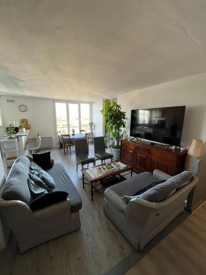 Grand Appartement Proche De Paris Chille Eksteriør billede